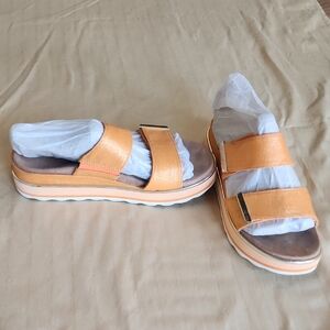 Vionic Brandie Wedge Orange Sandals Comfortable Modern Design